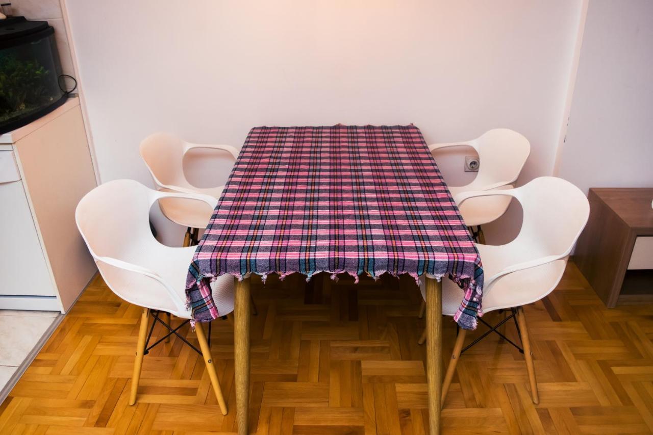 Apartment Aleksija Nis Luaran gambar