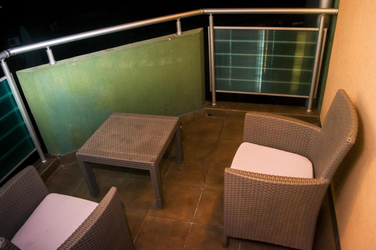 Apartment Aleksija Nis Luaran gambar