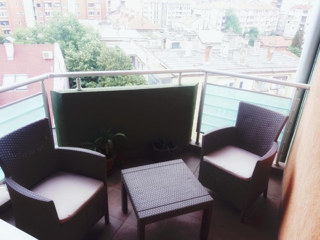 Apartment Aleksija Nis Luaran gambar